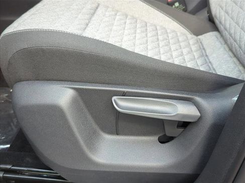 New 2026 Volkswagen Tiguan S FWD image 9