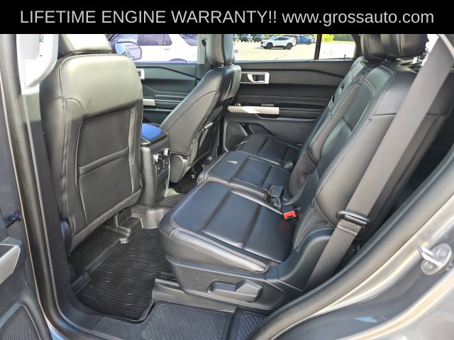 Used 2023 Ford Explorer XLT w/ Equipment Group 202A AWD/4WD image 29