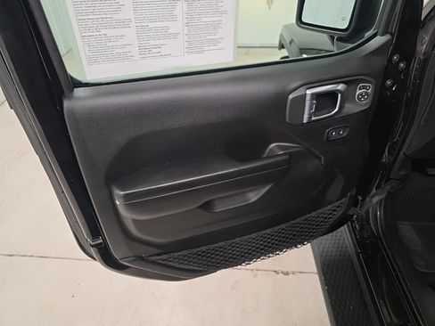 Used 2021 Jeep Wrangler Unlimited Sport AWD/4WD image 11