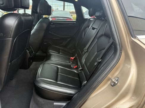 Used 2018 Porsche Macan S image 23