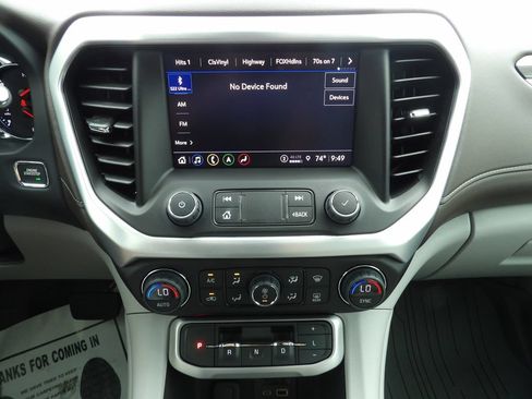 Used 2023 GMC Acadia SLT w/ Technology Package FWD image 21