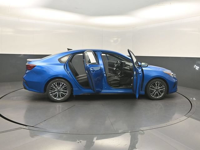 Used 2023 Kia Forte GT-Line w/ GT-Line Technology Package FWD image 35