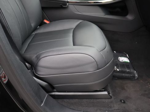New 2026 Land Rover Range Rover Sport Dynamic SE AWD/4WD image 10