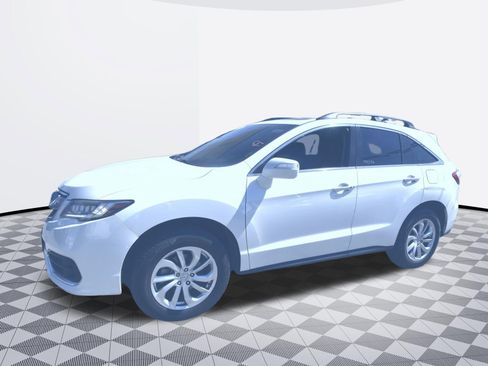 Used 2018 Acura RDX w/ Technology Package FWD image 4