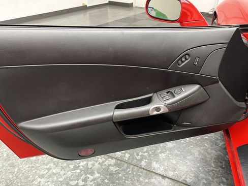 Used 2006 Chevrolet Corvette Convertible w/ Preferred Equipment Group RWD image 5