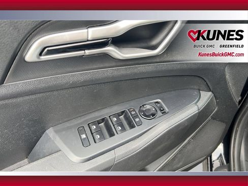 Used 2026 Kia Sportage LX FWD image 14