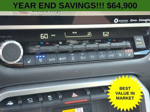 Used 2024 Toyota Sequoia Platinum image 19