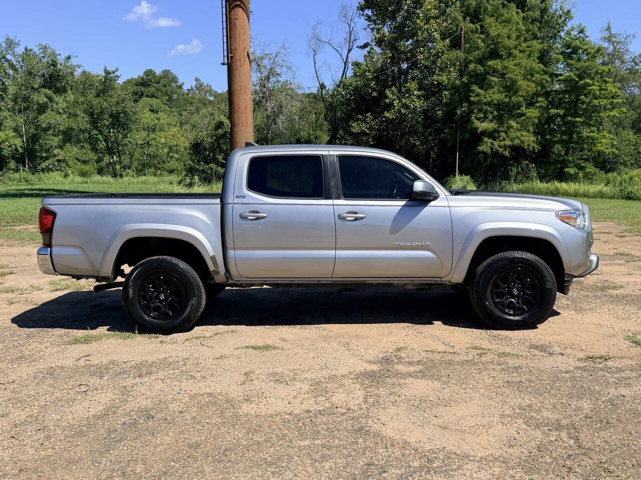 Used 2019 Toyota Tacoma SR5 RWD image 7