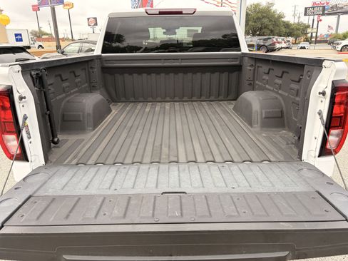 Used 2024 GMC Sierra 1500 Elevation AWD/4WD image 10