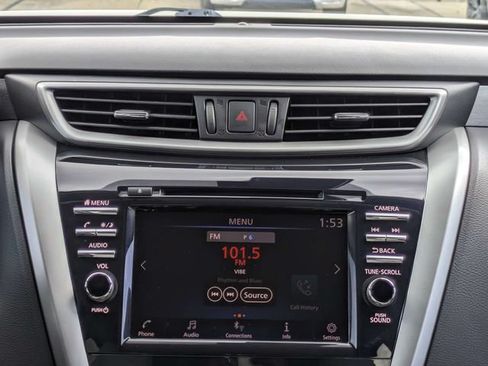 Used 2021 Nissan Murano S FWD image 17