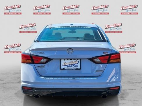 Used 2023 Nissan Altima 2.0 SR FWD image 4