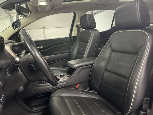 Certified 2022 GMC Acadia Denali w/ GMC Pro Grade Package AWD/4WD image 20