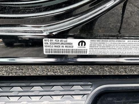 Used 2024 RAM 3500 Limited AWD/4WD image 19