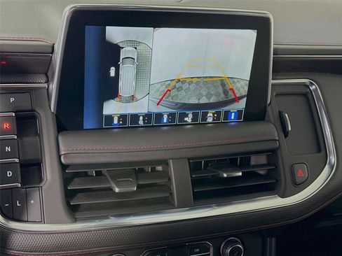 Used 2022 Chevrolet Suburban RST w/ Sport Performance Package image 8