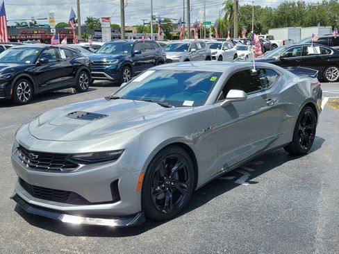 Used 2023 Chevrolet Camaro LT RWD image 3