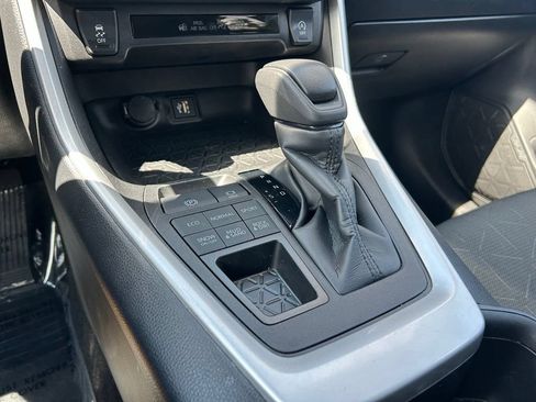 Certified 2024 Toyota RAV4 XLE AWD/4WD image 20