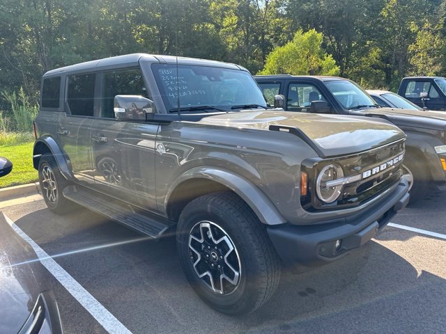 Used 2025 Ford Bronco Outer Banks AWD/4WD image 7