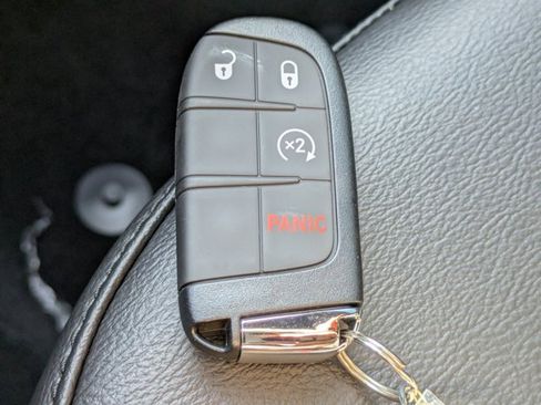 New 2026 Jeep Compass Latitude image 25