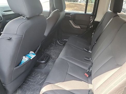 Used 2018 Jeep Wrangler Unlimited Sport S AWD/4WD image 12