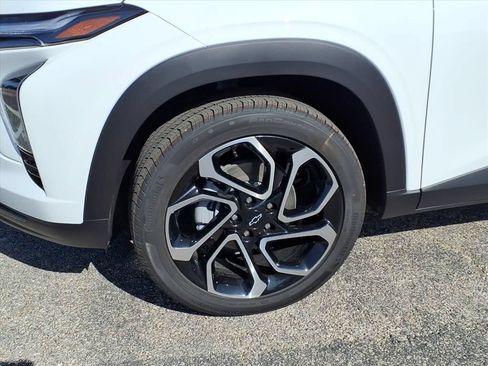 New 2026 Chevrolet Trax RS w/ Driver Confidence Package FWD image 11