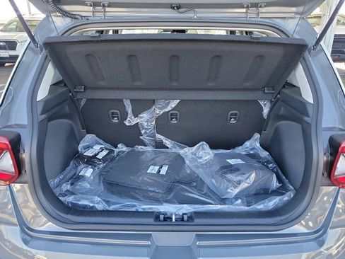 New 2026 Hyundai Venue SE image 20