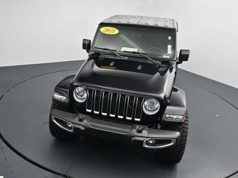 Used 2021 Jeep Gladiator Overland AWD/4WD image 25