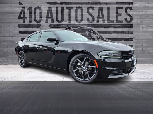 Used 2021 Dodge Charger SXT w/ Blacktop Package RWD image 1