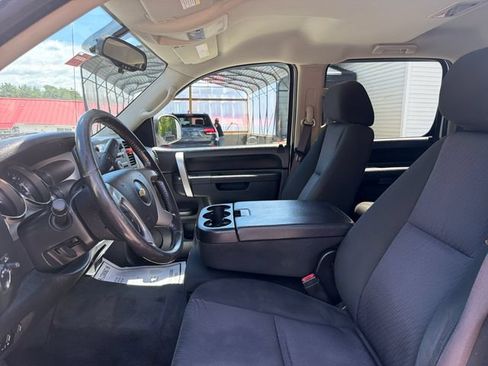 Used 2014 Chevrolet Silverado 2500 LT AWD/4WD image 10