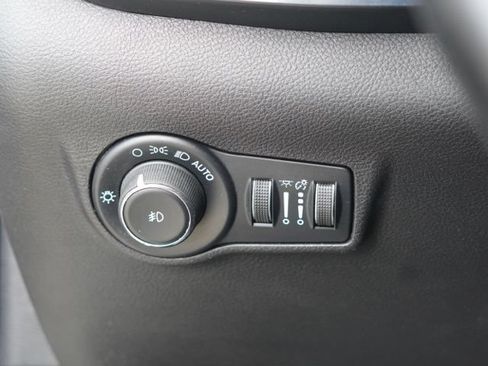 Used 2022 Jeep Compass Limited w/ Mopar Graphics Package AWD/4WD image 20