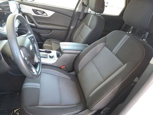 Used 2025 Chevrolet Blazer LT AWD/4WD image 22
