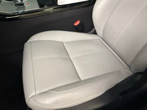 Certified 2025 Land Rover Range Rover Velar S image 26