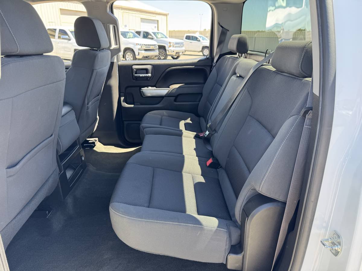 Used 2017 Chevrolet Silverado 1500 LT AWD/4WD image 19