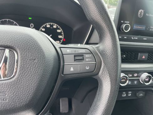 Used 2024 Honda CR-V EX image 17