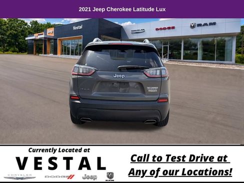 Used 2021 Jeep Cherokee Latitude Lux w/ Comfort/Convenience Group AWD/4WD image 8