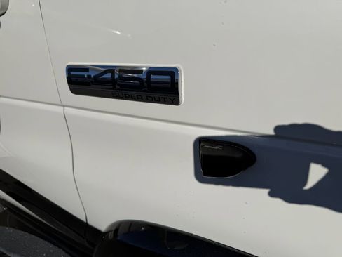 Used 2016 Ford E-450 and Econoline 450 Super Duty w/ Motorhome Prep Package image 20