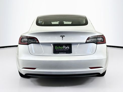 Used 2021 Tesla Model 3 Standard Range Plus RWD image 7