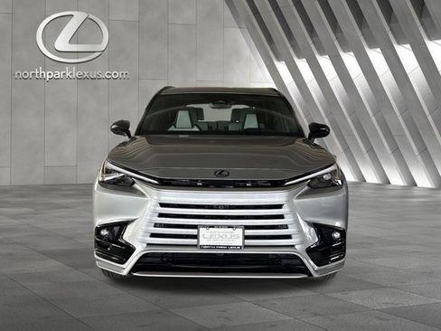 Certified 2026 Lexus TX 500h AWD w/ Technology Package image 7
