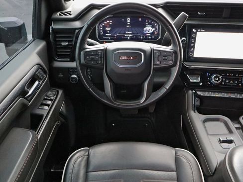 Used 2024 GMC Sierra 2500 AT4X image 25