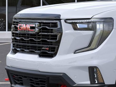 New 2026 GMC Acadia AT4 w/ Luxury Package AWD/4WD image 13