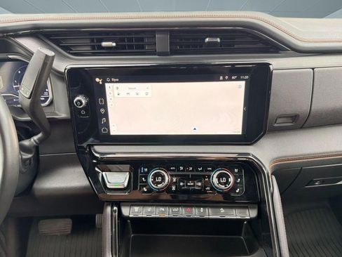 Used 2024 GMC Sierra 2500 AT4 w/ AT4 Premium Plus Package image 29