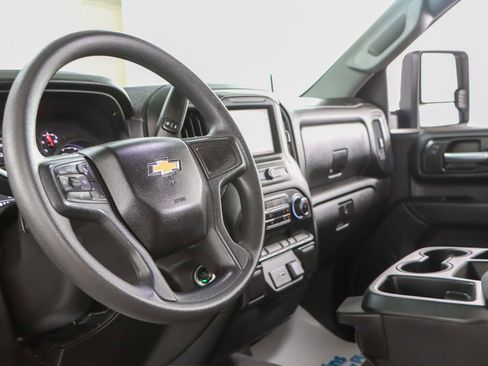 Used 2024 Chevrolet Silverado 2500 Custom image 23