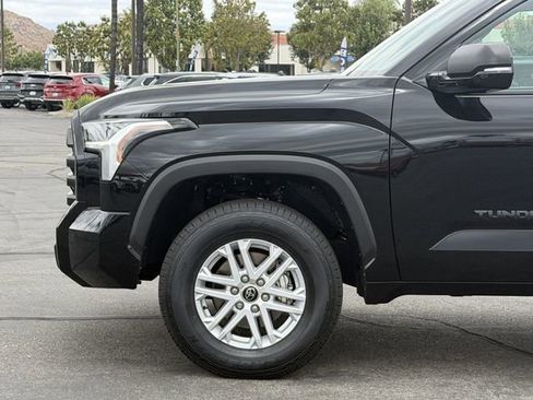 Used 2024 Toyota Tundra SR5 w/ SR5 Convenience Package AWD/4WD image 22