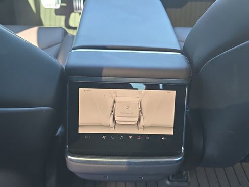 Used 2022 Tesla Model S AWD/4WD image 18
