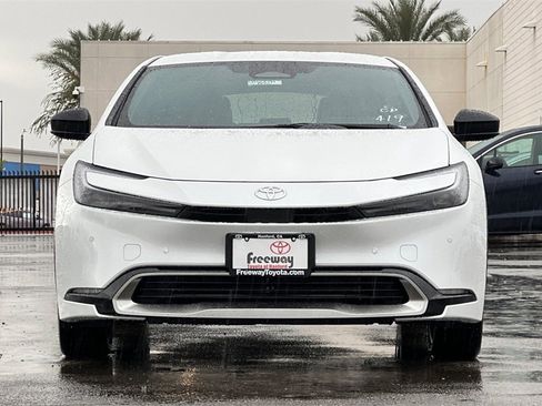 New 2026 Toyota Prius XSE image 9
