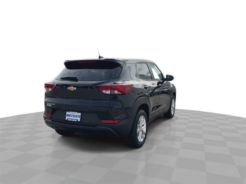 Used 2025 Chevrolet TrailBlazer LS w/ LS Convenience Package image 8