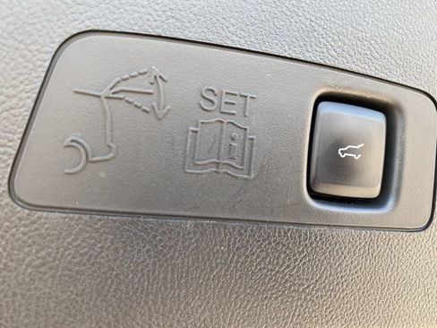 Used 2023 Lincoln Corsair FWD image 7