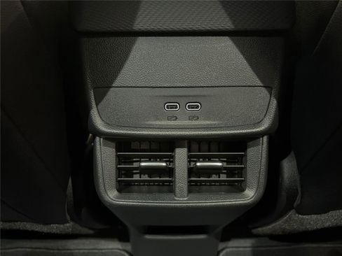 New 2026 Chevrolet Equinox LT w/ Convenience Package II FWD image 12