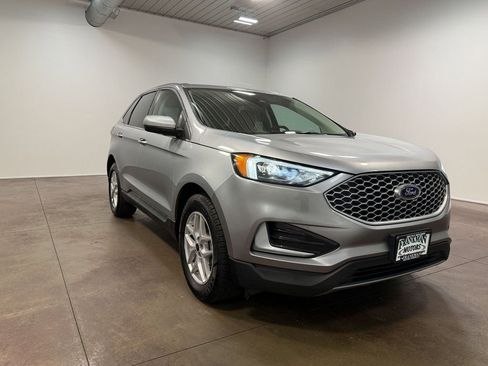 Used 2024 Ford Edge SEL image 30
