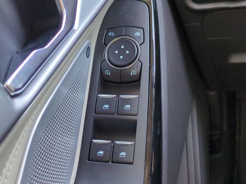 Used 2022 Ford Explorer Platinum w/ Equipment Group 601A AWD/4WD image 25