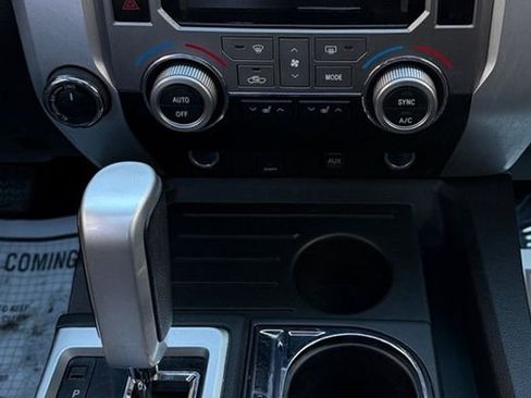 Used 2014 Toyota Tundra Limited w/ Limited Premium Package image 17